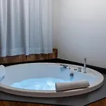 Salvans Wellness أورونزو دي كادوري